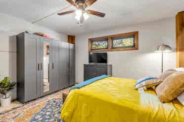 Cozy Room Available Luxury Retreat