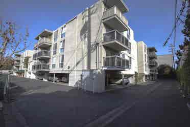 Spacious 2 bedrooms Condo for Rent