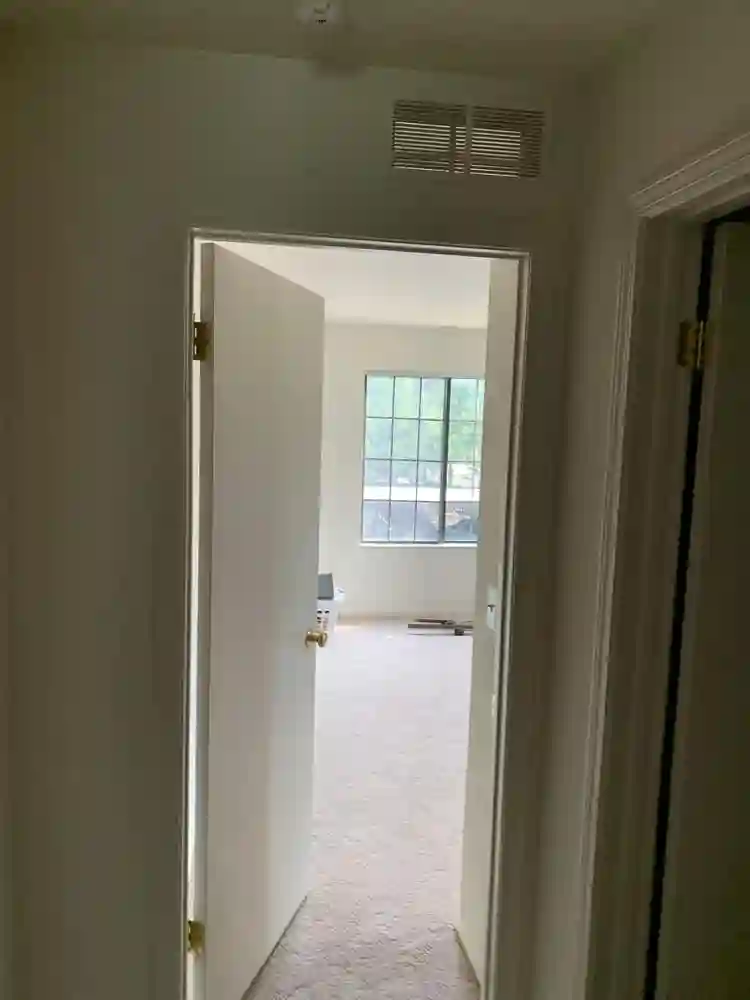 Subletting a room until Aug