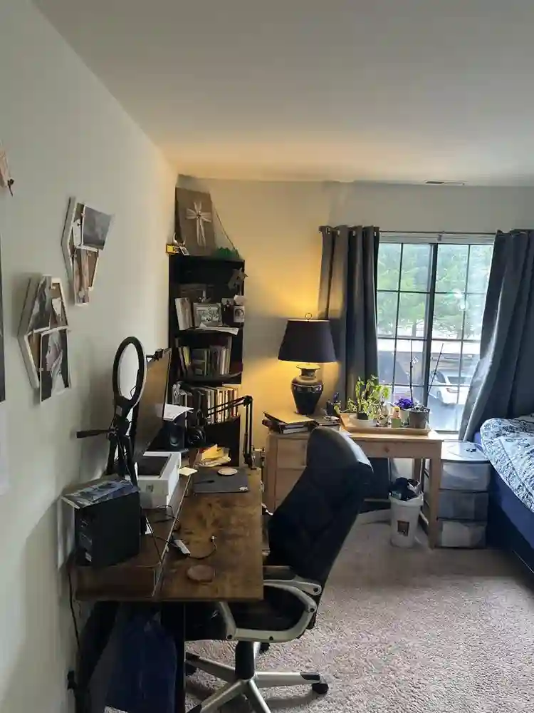 Subletting a room until Aug