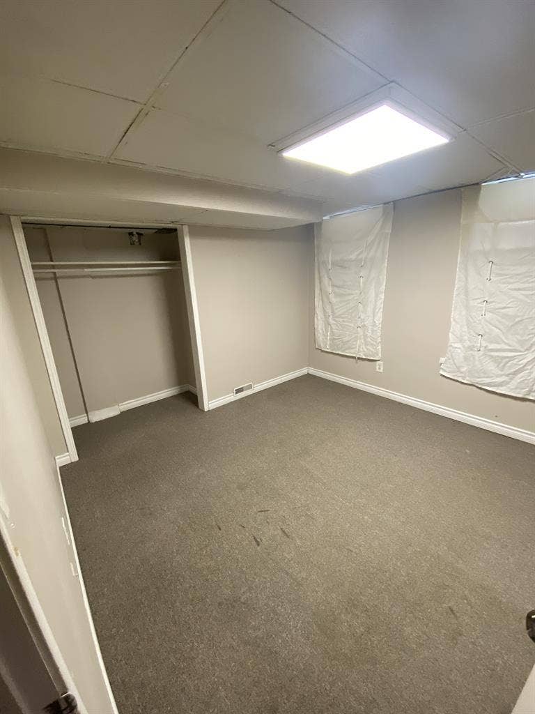 1 room available!
