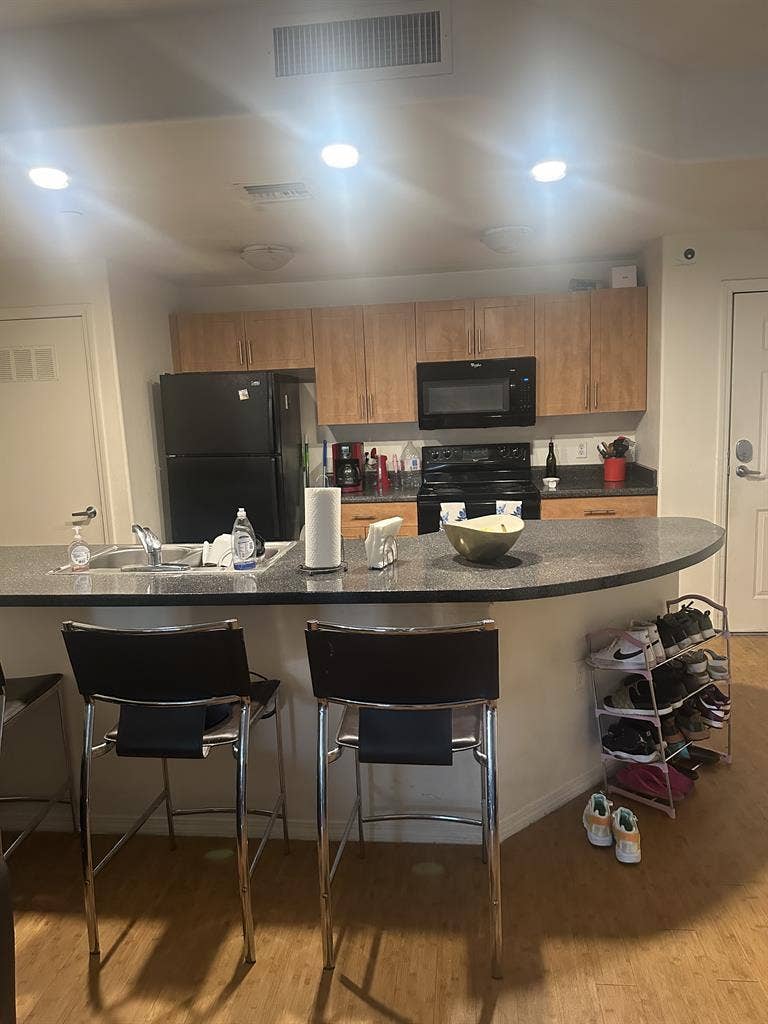 $ 
top floor 3 bedroom