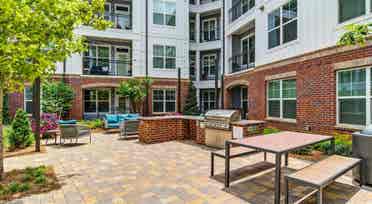 Room Available in Luxury Apartment