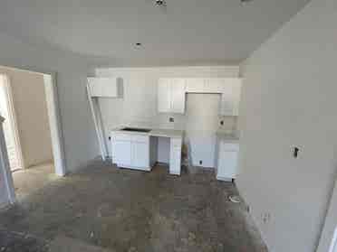 Lemon Street Room AVAILABLE