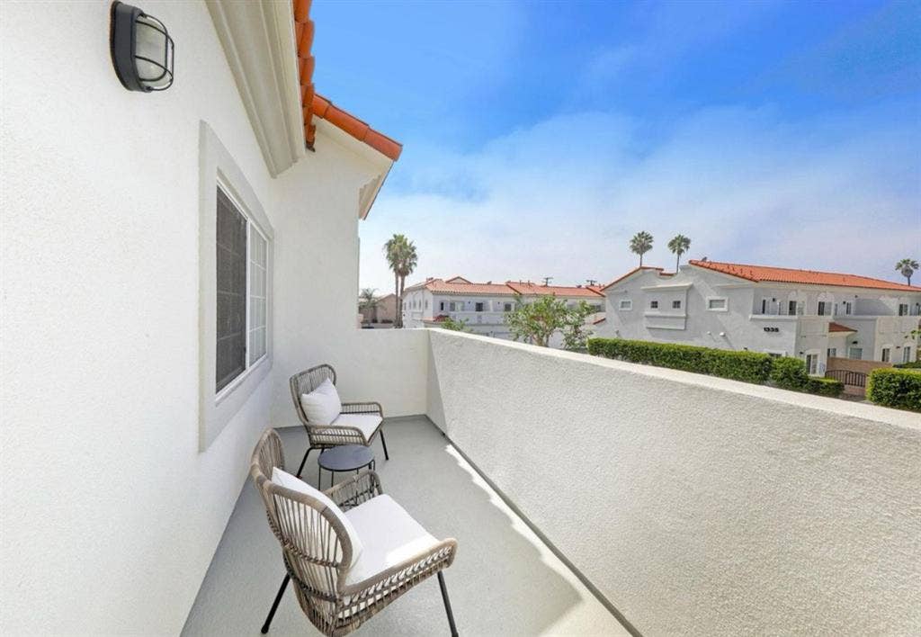 Master bedroom for rent