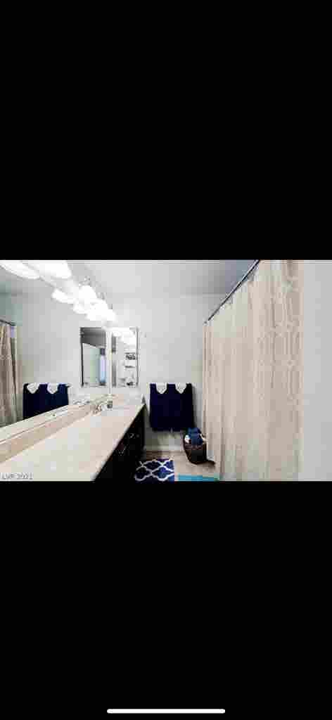 Cozy room for rent