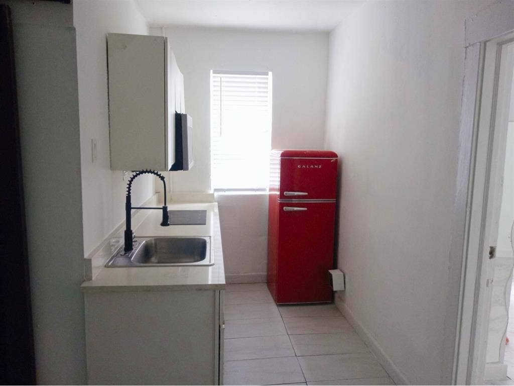 ROOM RENTAL BRICKELL AREA
