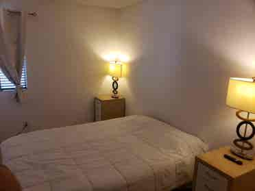 New roomie wanted ")