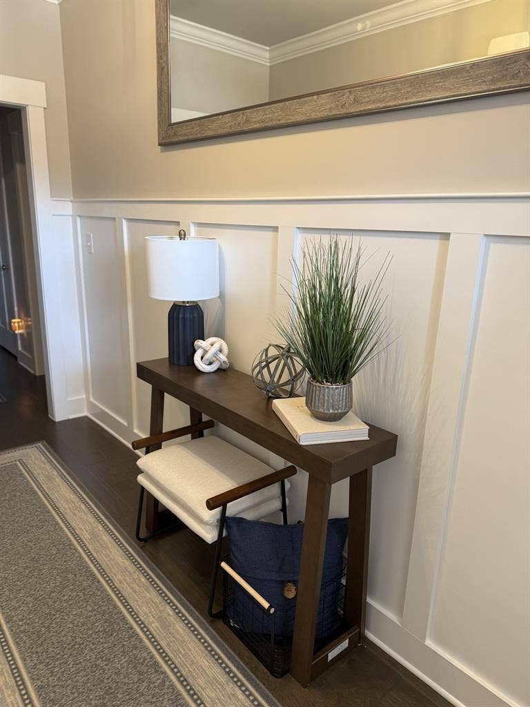 Private room/bath for rent!