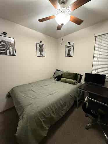 Private Room/Bathroomm