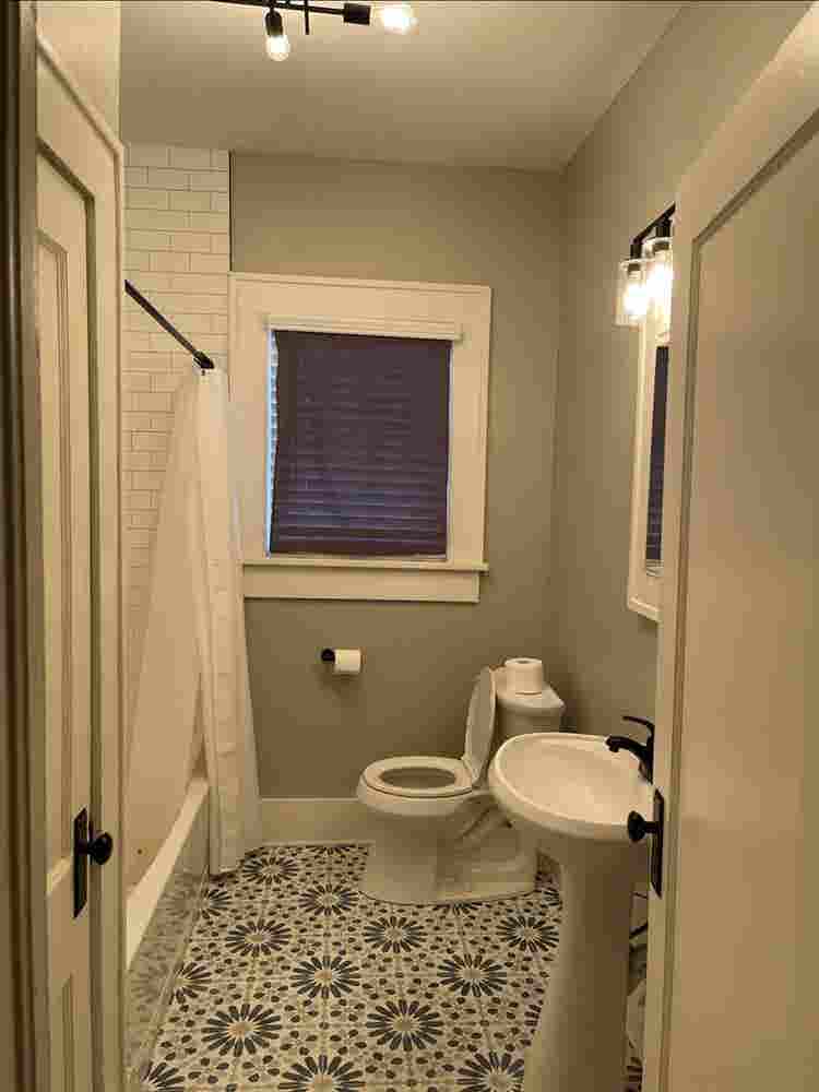 Seeking Roommate