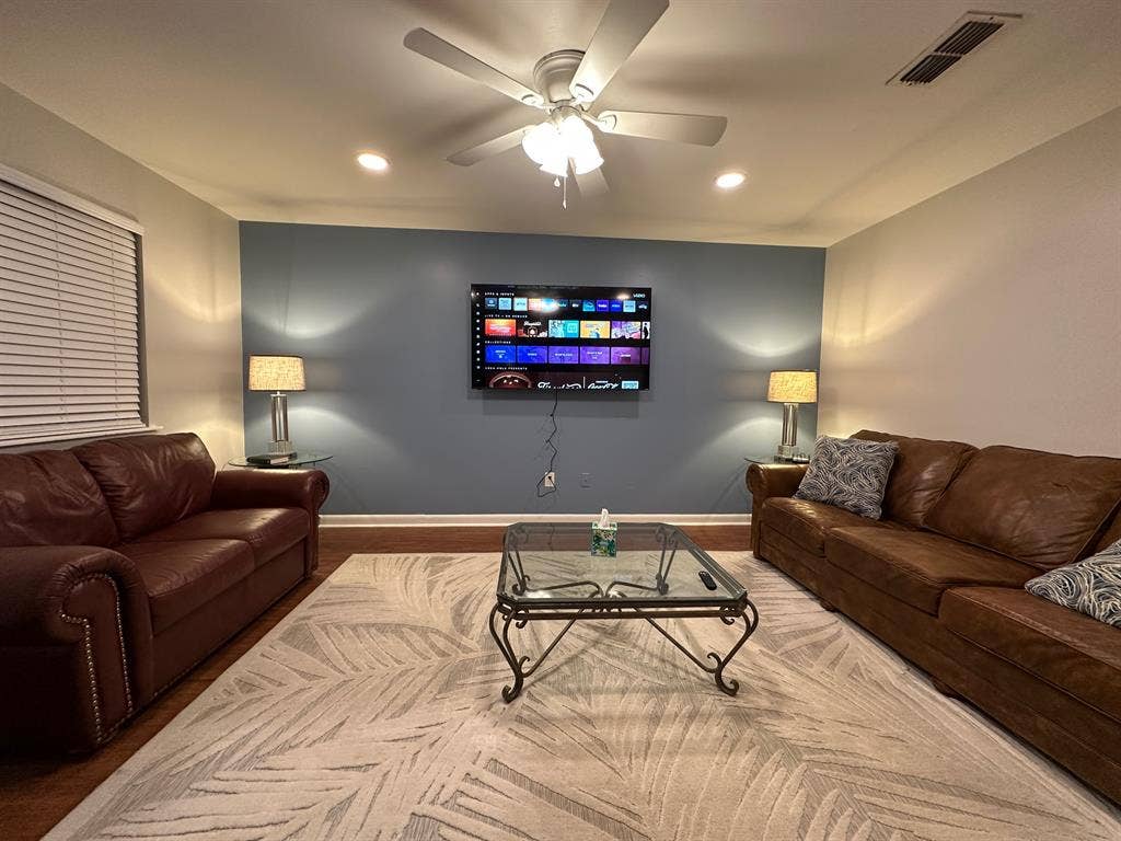Fully Furnished non-smoking for you