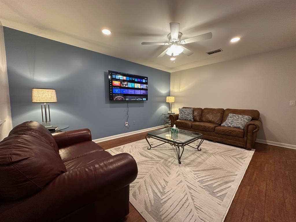 Fully Furnished non-smoking for you