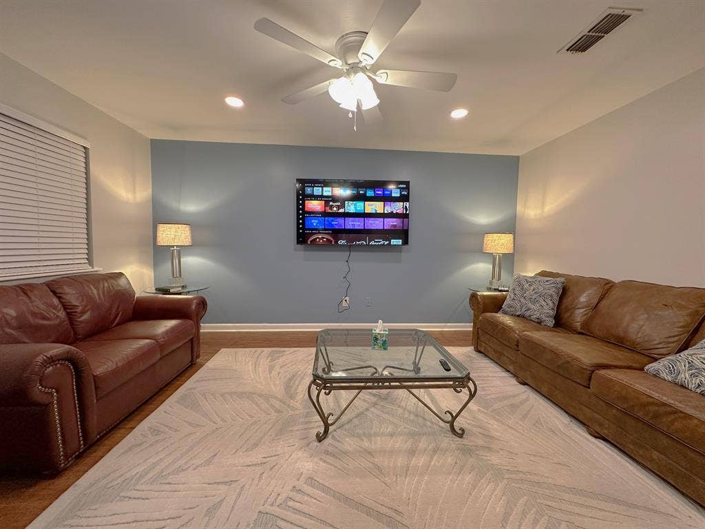 Fully Furnished non-smoking for you