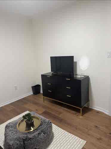 PRIVATE ROOM FOR RENT- FAMILY HOME
