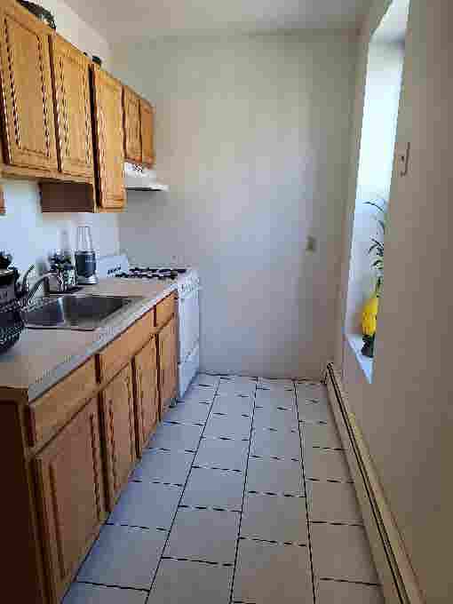 E. Harlem Modern 2bed . Ready Now!