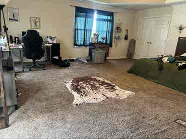 ROOM AVAILABLE ASAP