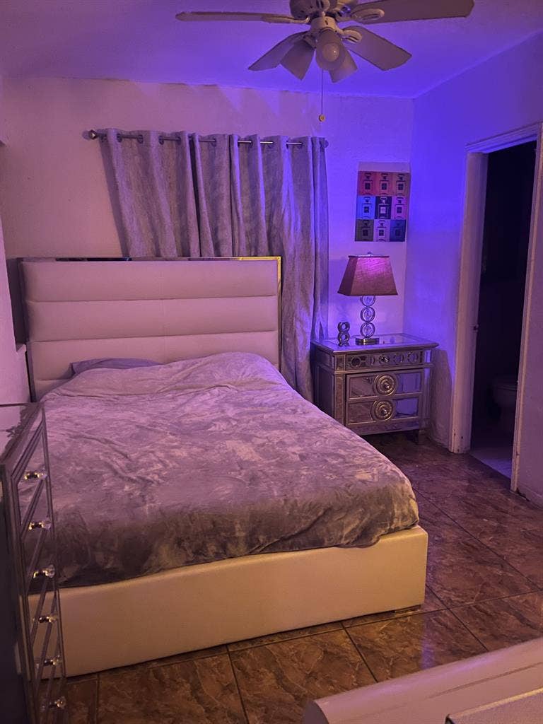 Room in South beach available now