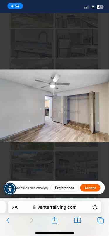 Looking for a roommate!