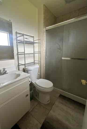 MASTER BEDROOM FOR RENT