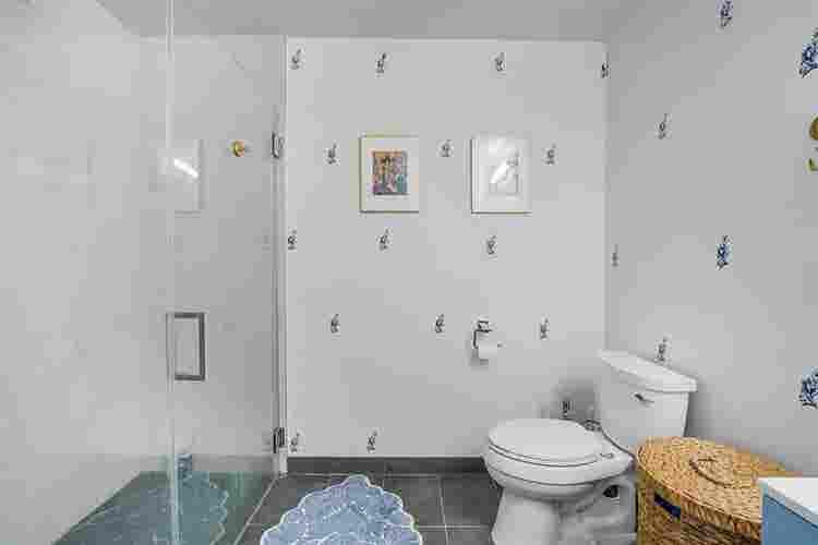 Offering private bed in 3BR condo