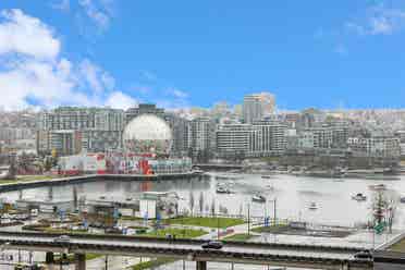 Nice Condo in Downtown Vancouver