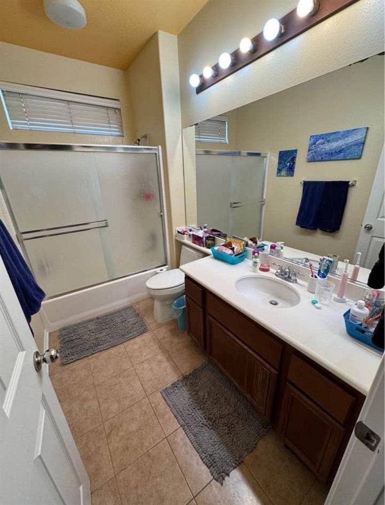 Furnished Room in Redlands