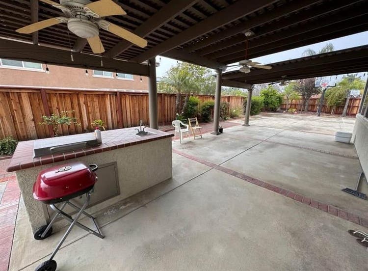 Furnished Room in Redlands