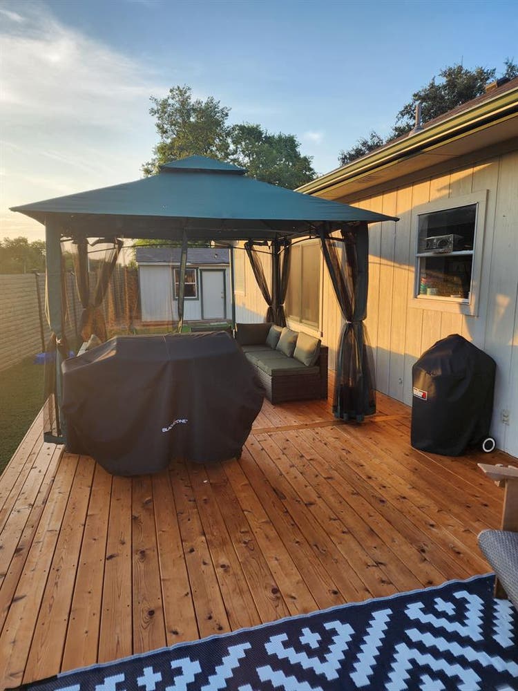 1bedroom in house available in RR