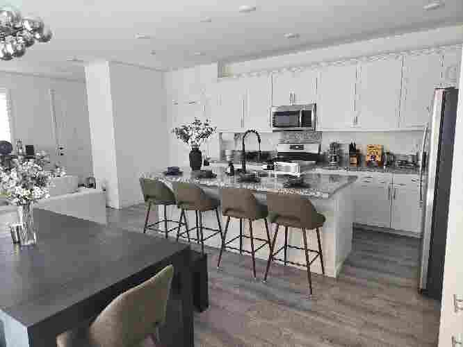 Own Bathroom & Fridge!