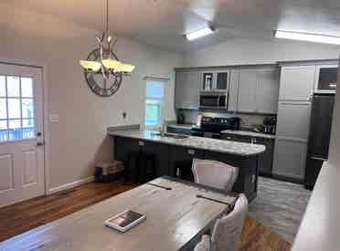 Room W/ all utilities included!