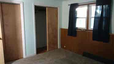 Seeking housemate