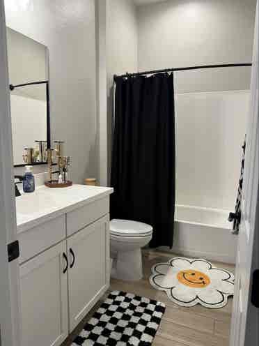 Rooms for Rent - Females Only!