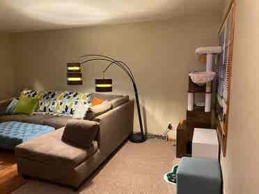 Female Roomie Wanted!!!