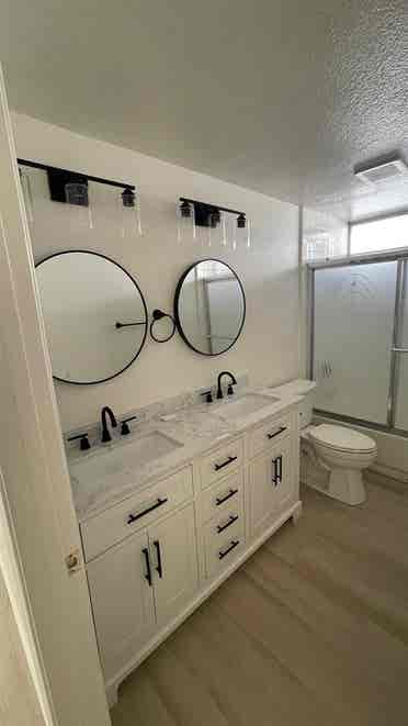 Rooms 4 Rent in Tustin Shared Home