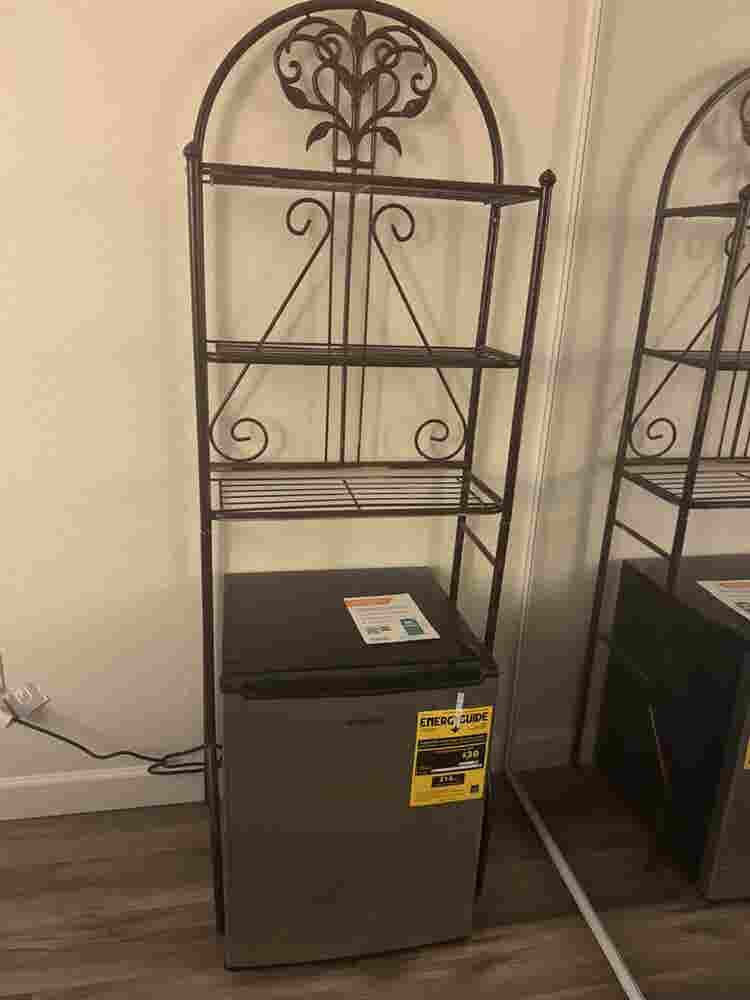 Beautiful furnished home for 1