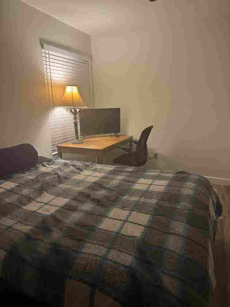 Beautiful furnished home for 1
