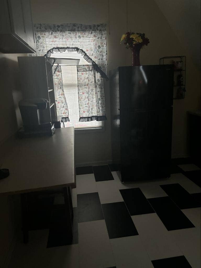 Cozy furnished room for rent