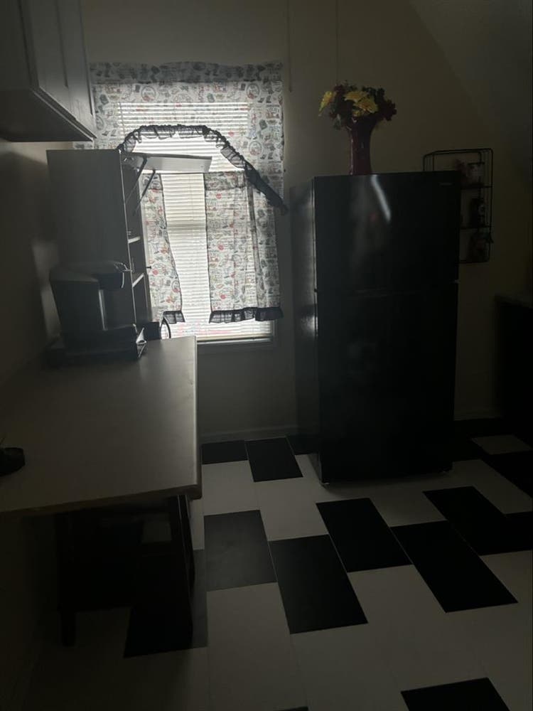 Spacious furnished room for rent