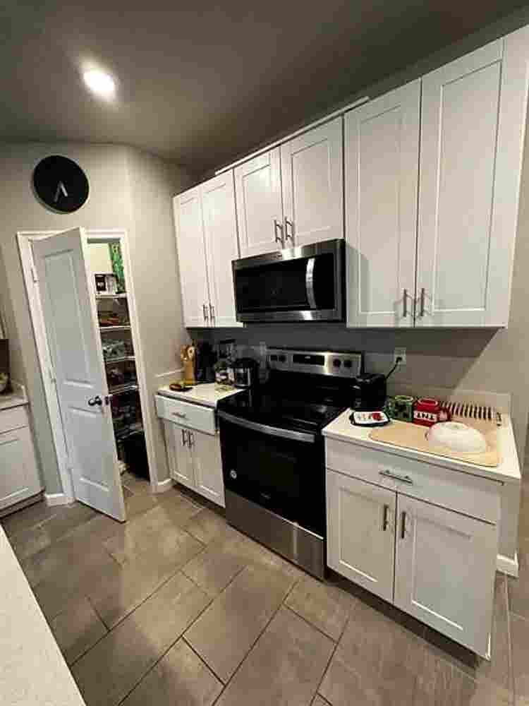 Looking for a Roommate