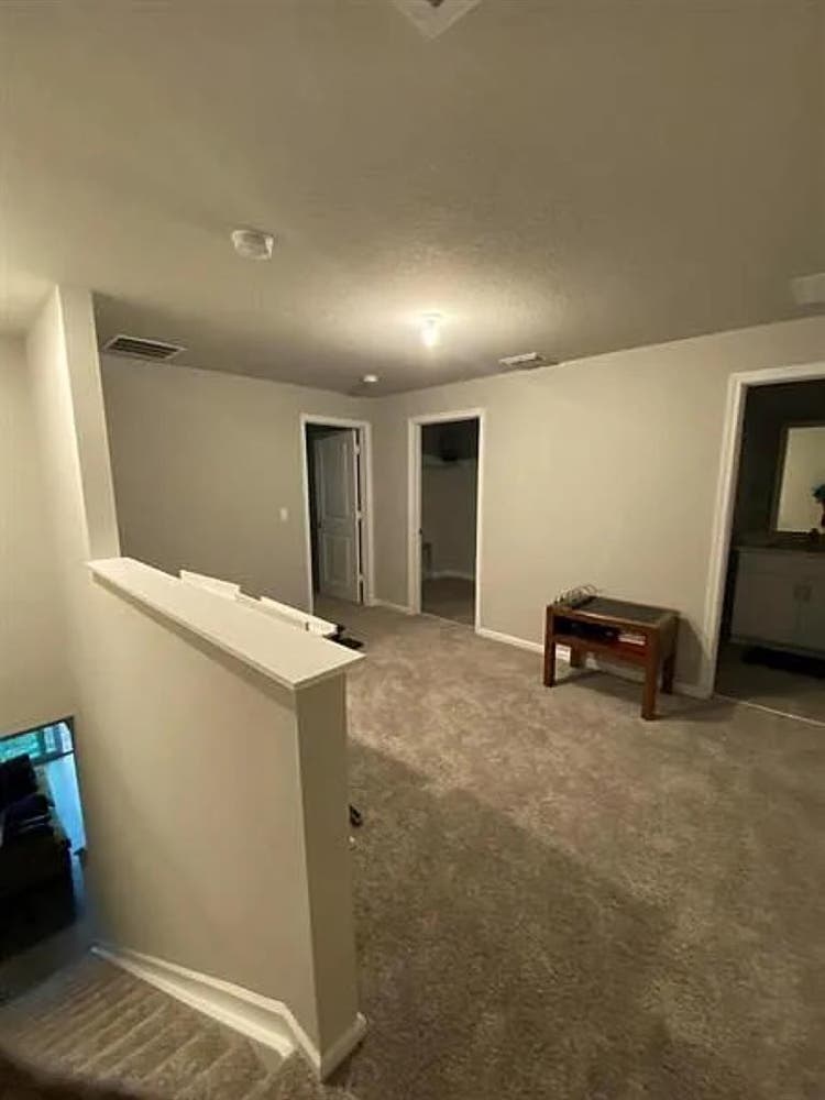 Looking for a Roommate