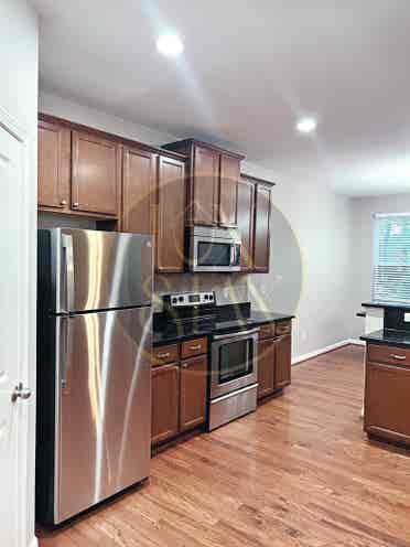 Affordable Co-Living with Perks!