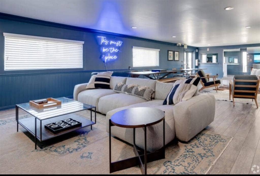 North Hollywood Room for Rent