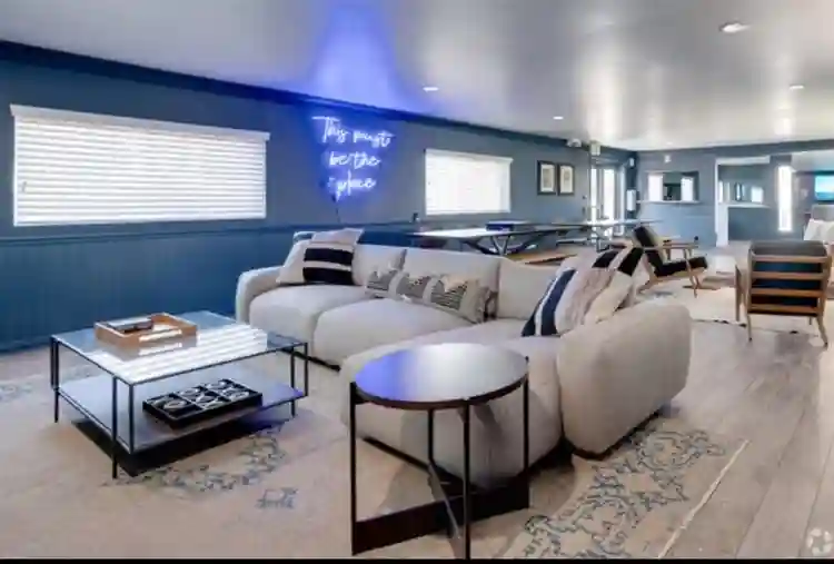 North Hollywood Room for Rent