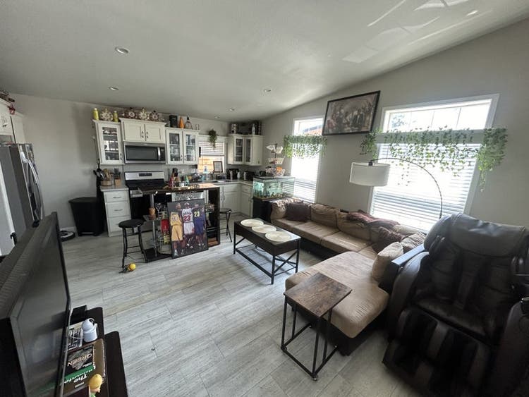 North Hollywood Room for Rent