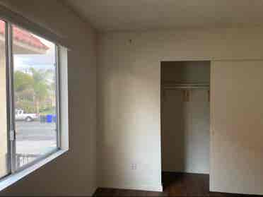 1 bedroom shared bath w 1 other