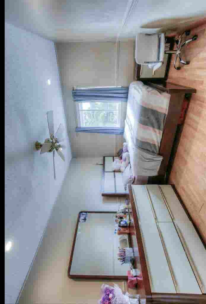 Looking for roommate asap