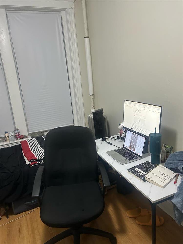 Private Room in a B