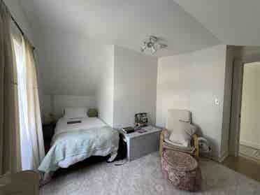 Cozy House and Room