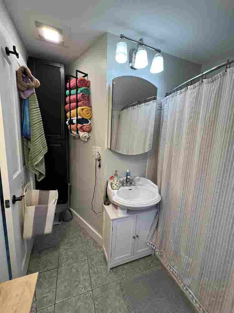 Cozy House and Room